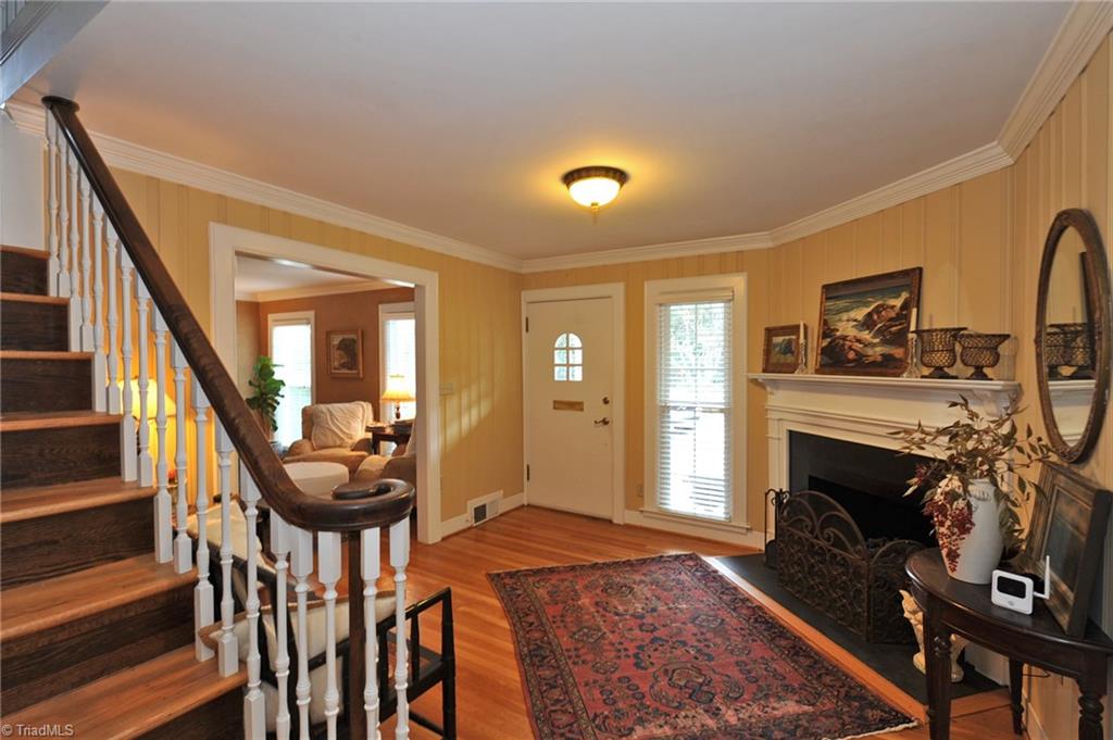 1849 Virginia Road Winston-Salem, NC 27104 - Photo 2 of 27 Entry