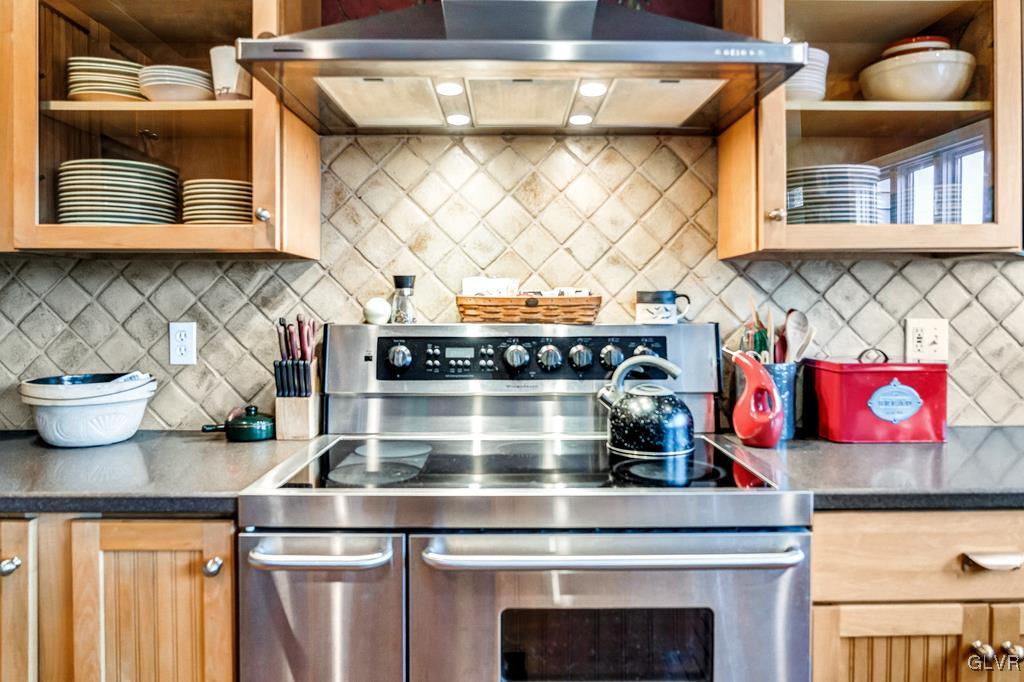 131 Blackstone Drive Wind Gap, PA 18091 - Photo 22 of 50 a stove top oven sitting inside of a kitchen