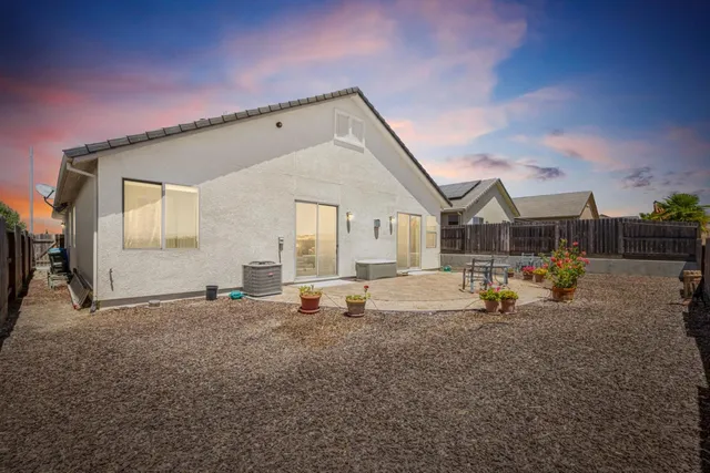 $838,899 | 2011 Sage Drive, Hollister, CA 95023