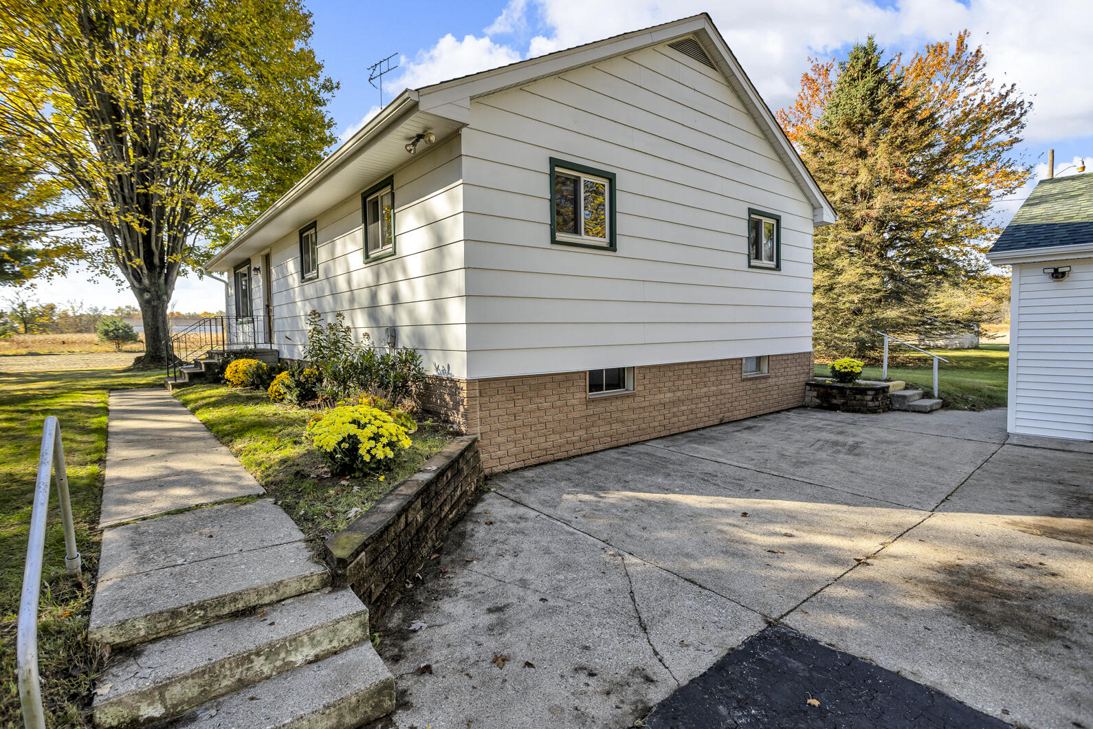 7794 Napoleon Road Jackson, MI 49201 - Photo 45 of 52 0N0A3191