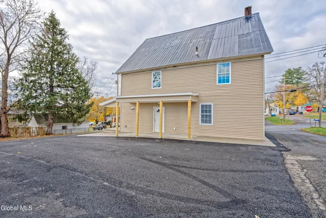 $410,000 | 2 Cemetery Street, Fonda, NY 12068