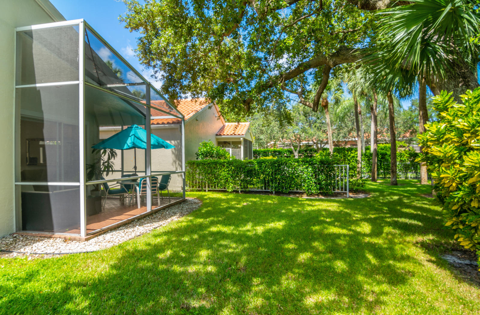 3947 Redondo Way Boca Raton, FL 33487 - Photo 31 of 40 b-10