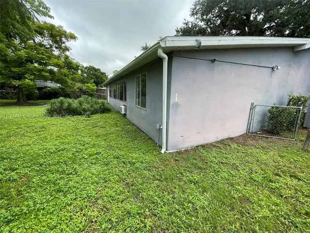 $279,900 | 4030 School Circle, LaBelle, FL 33935