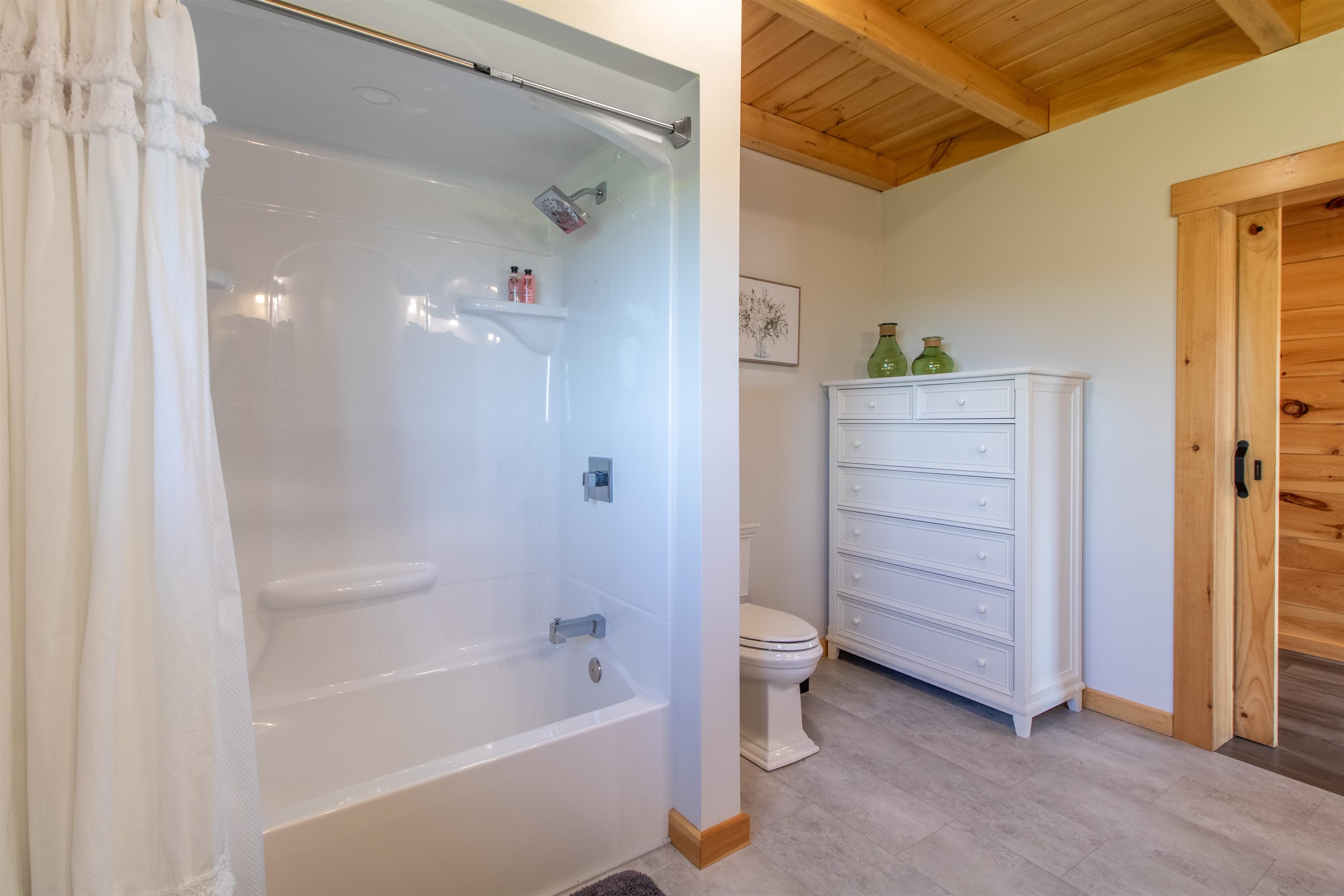775 Fontaine Road Derby, VT 05872 - Photo 25 of 40