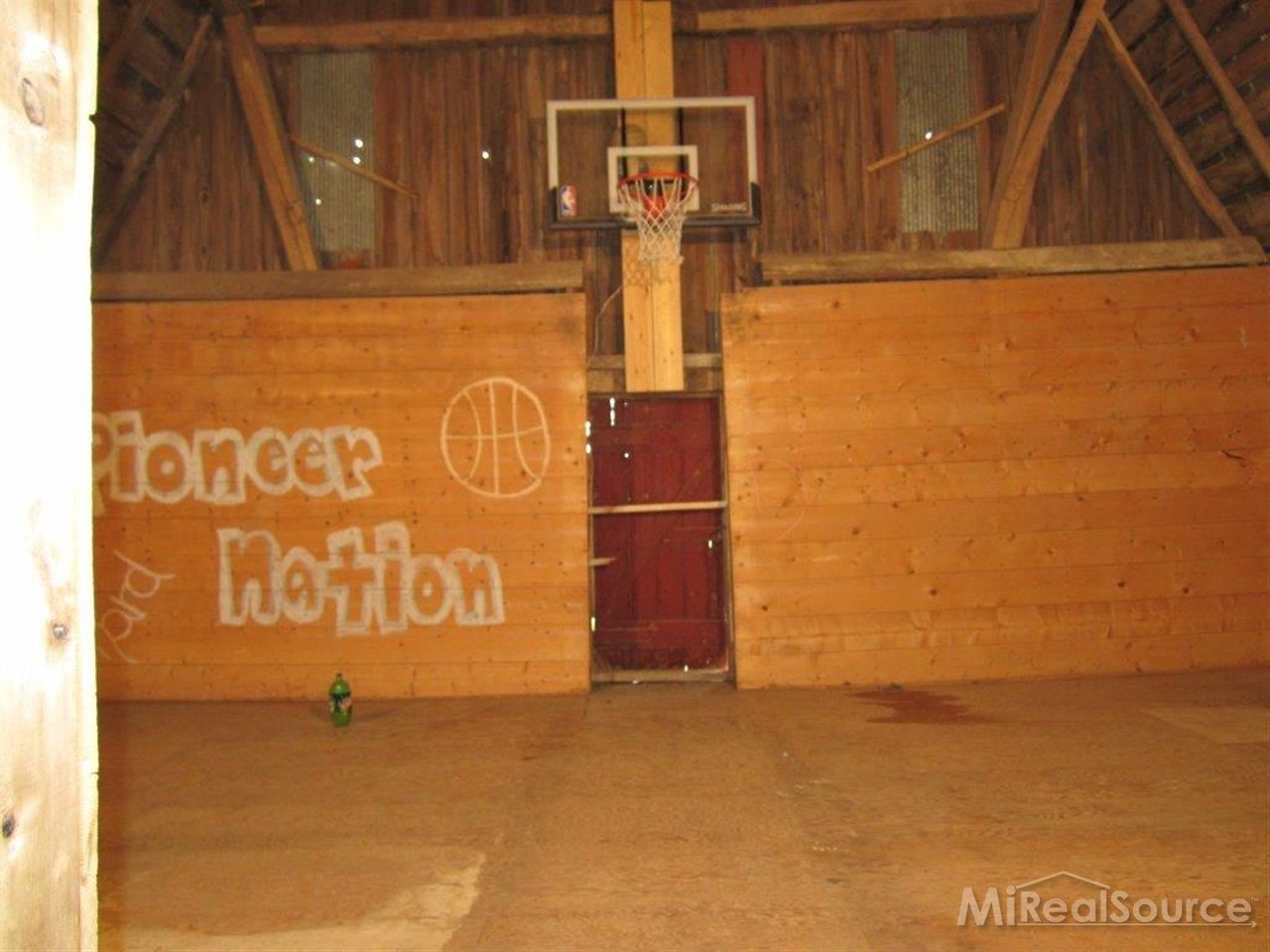7048 Todd Road Croswell, MI 48422 - Photo 24 of 24 31166456-23.JPG