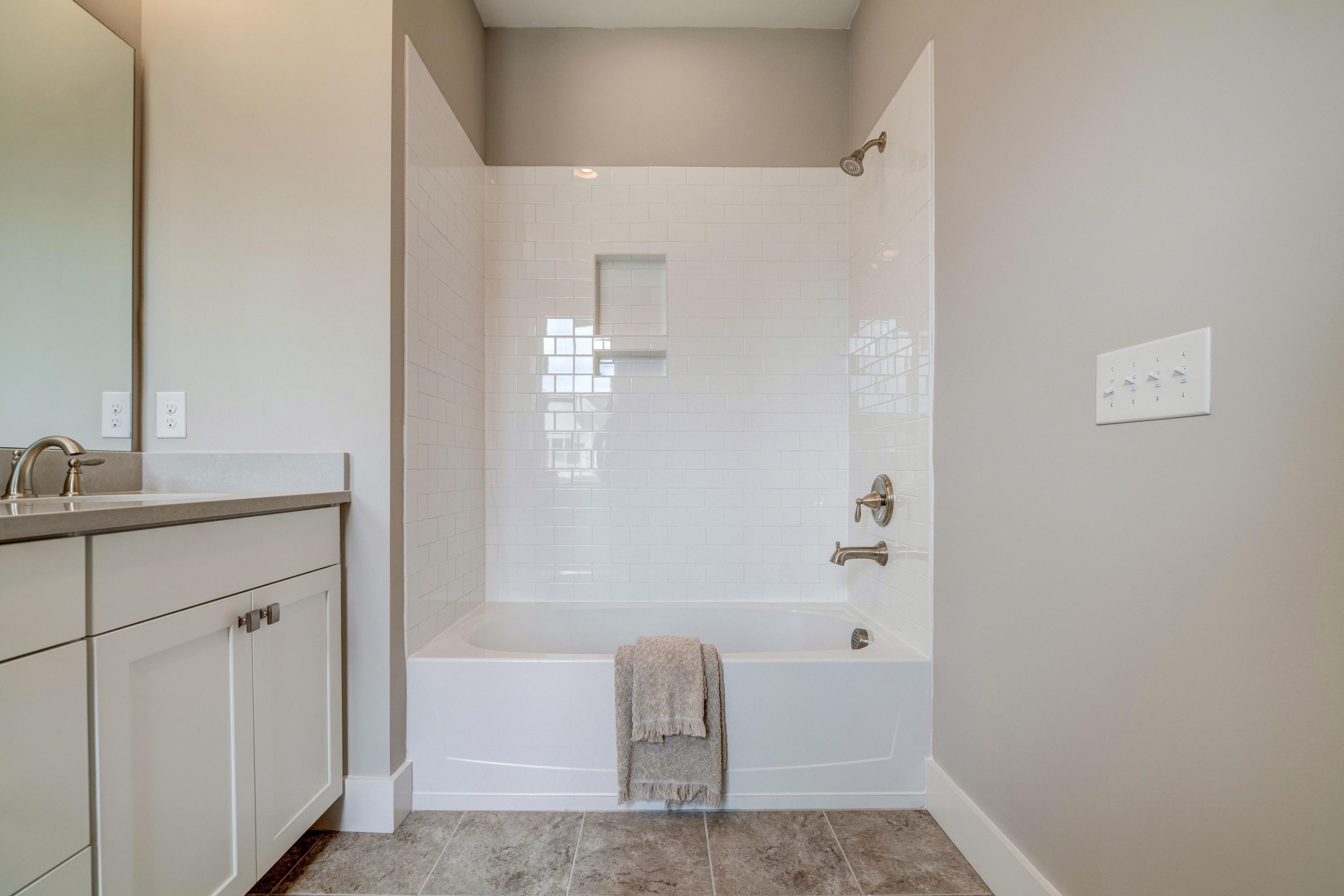 2013 Codorus Lane Hanahan, SC 29410 - Photo 30 of 45 spacious hall bath