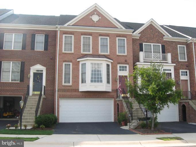 24671 Kings Canyon Square Stone Ridge, VA 20105 - Photo 1 of 23 Exterior (Main)