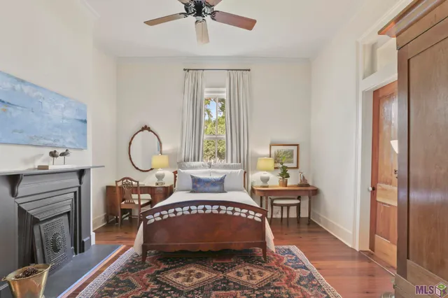 $1,425,000 | 11833 Ferdinand Street, St. Francisville, LA 70775