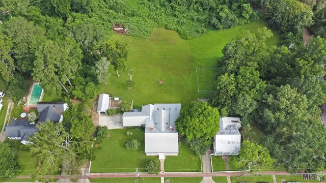 $1,425,000 | 11833 Ferdinand Street, St. Francisville, LA 70775