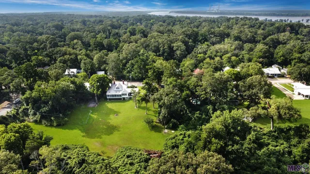 $1,425,000 | 11833 Ferdinand Street, St. Francisville, LA 70775