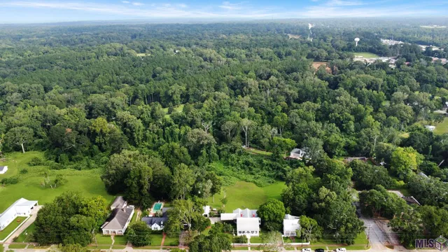 $1,425,000 | 11833 Ferdinand Street, St. Francisville, LA 70775