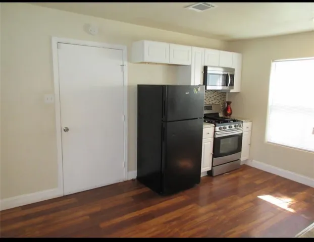 $169,999 | 10601 Murr Way, Houston, TX 77048