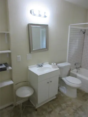 $169,999 | 10601 Murr Way, Houston, TX 77048