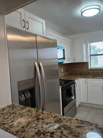 $1,490 | 4760 Lucerne Lakes Boulevard West, Unit 405, Lake Worth, FL 33467