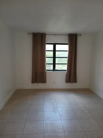 $1,490 | 4760 Lucerne Lakes Boulevard West, Unit 405, Lake Worth, FL 33467