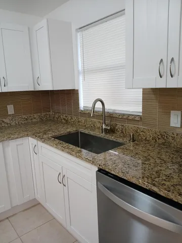 $1,490 | 4760 Lucerne Lakes Boulevard West, Unit 405, Lake Worth, FL 33467