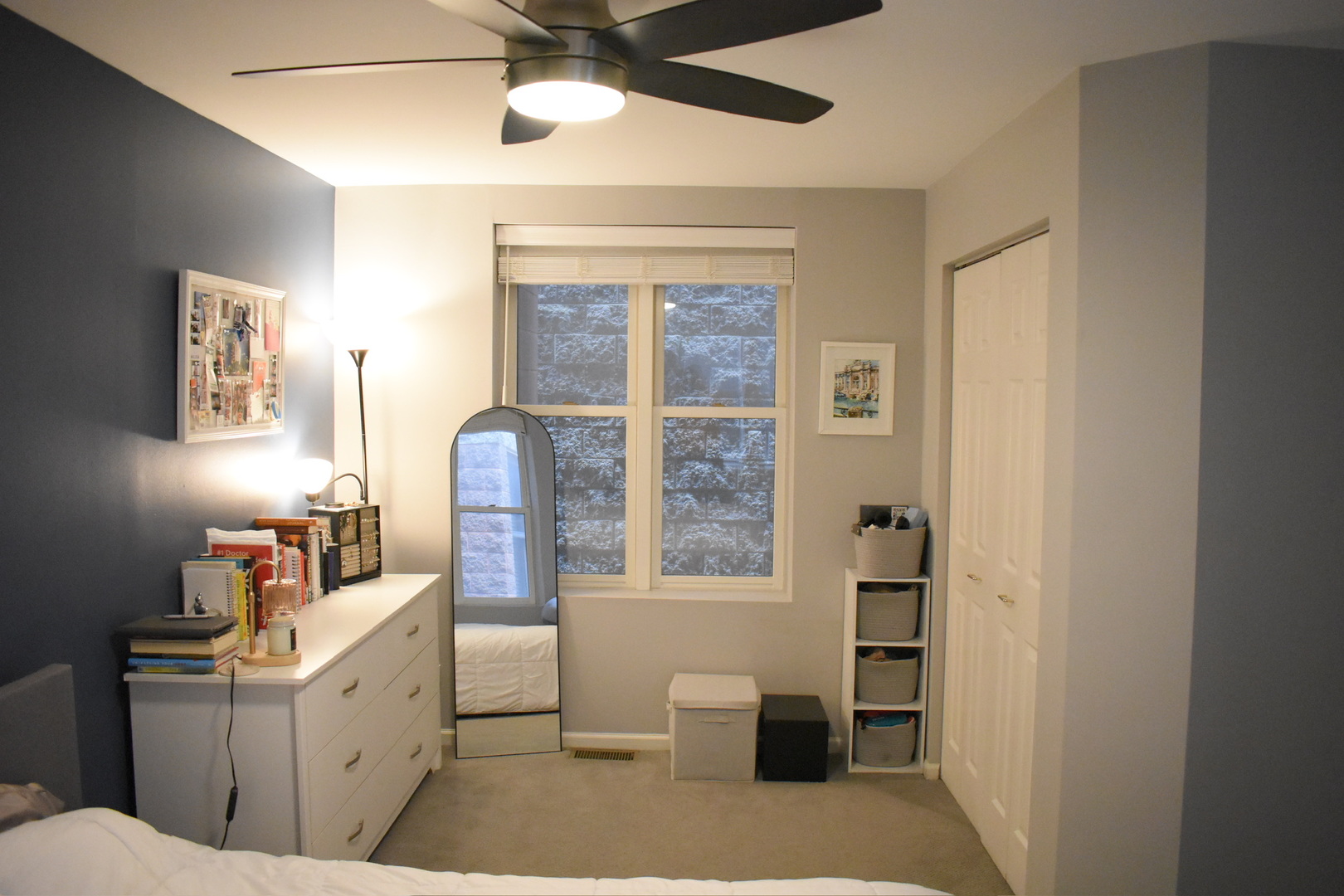 2851 North Southport Avenue, Unit A Chicago, IL 60657 - Photo 4 of 12 a bathroom with a sink vanity and a mirror