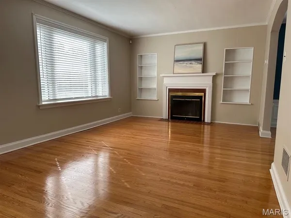 $1,600 | 1087 Terrace Drive, Unit 2F, Richmond Heights, MO 63117