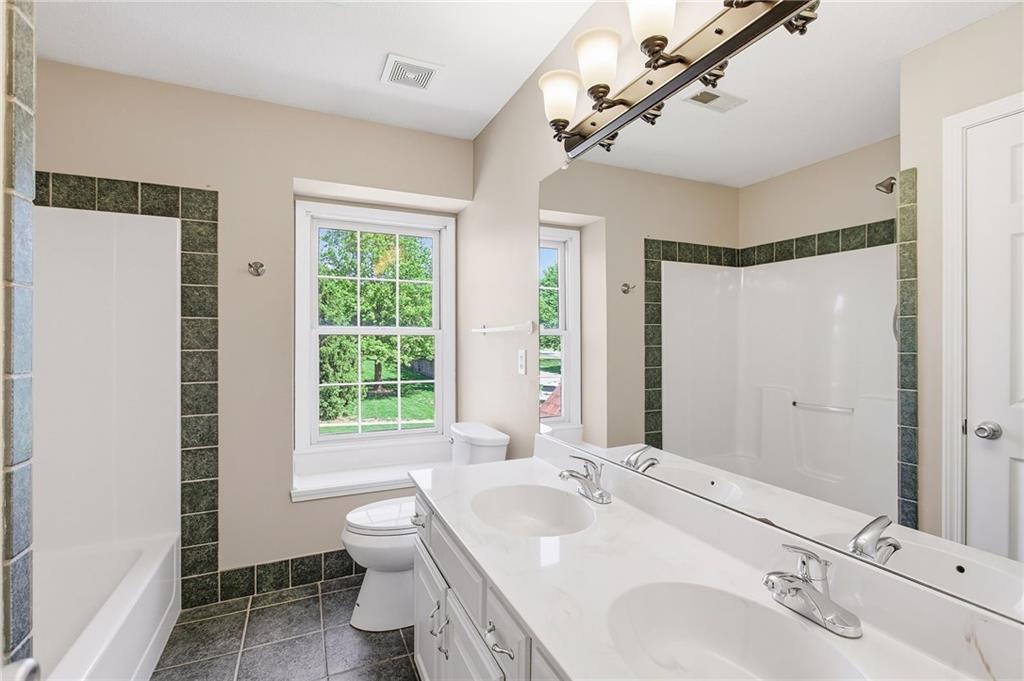 1925 Meadowlane Street Kearney, MO 64060 - Photo 22 of 42