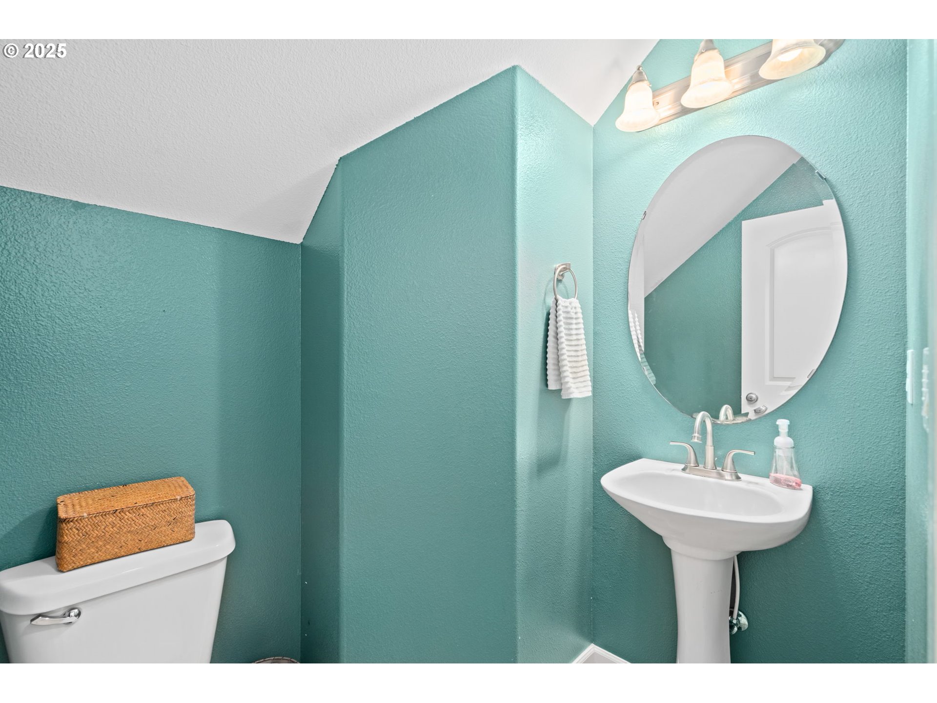 720 East Azalea Street Yamhill, OR 97148 - Photo 21 of 48 a bathroom with a sink and a mirror