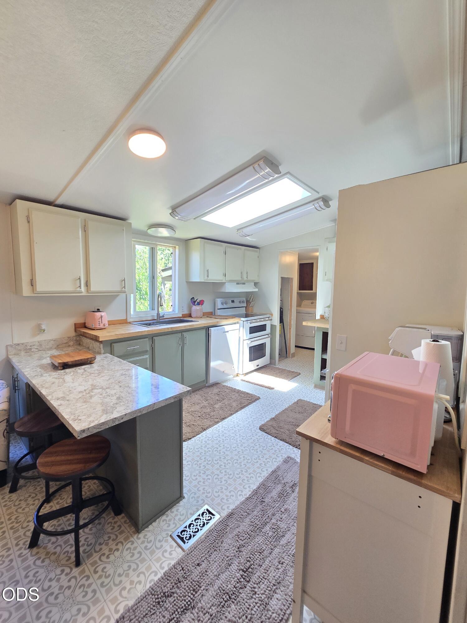 346 Southwest Dover Lane, Unit 23 Metolius, OR 97741 - Photo 6 of 15
