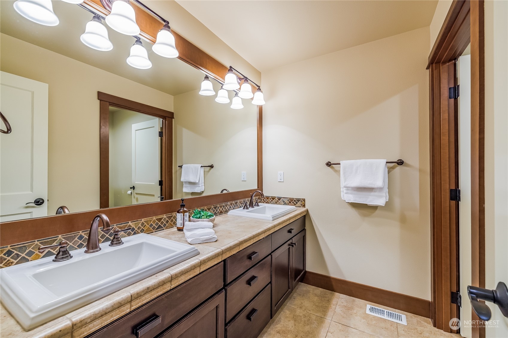 13003 Roosevelt Road Snohomish, WA 98290 - Photo 25 of 40