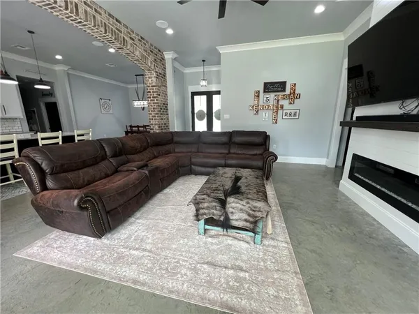 $625,000 | 17045 Burks Avenue, Greenwell Springs, LA 70739