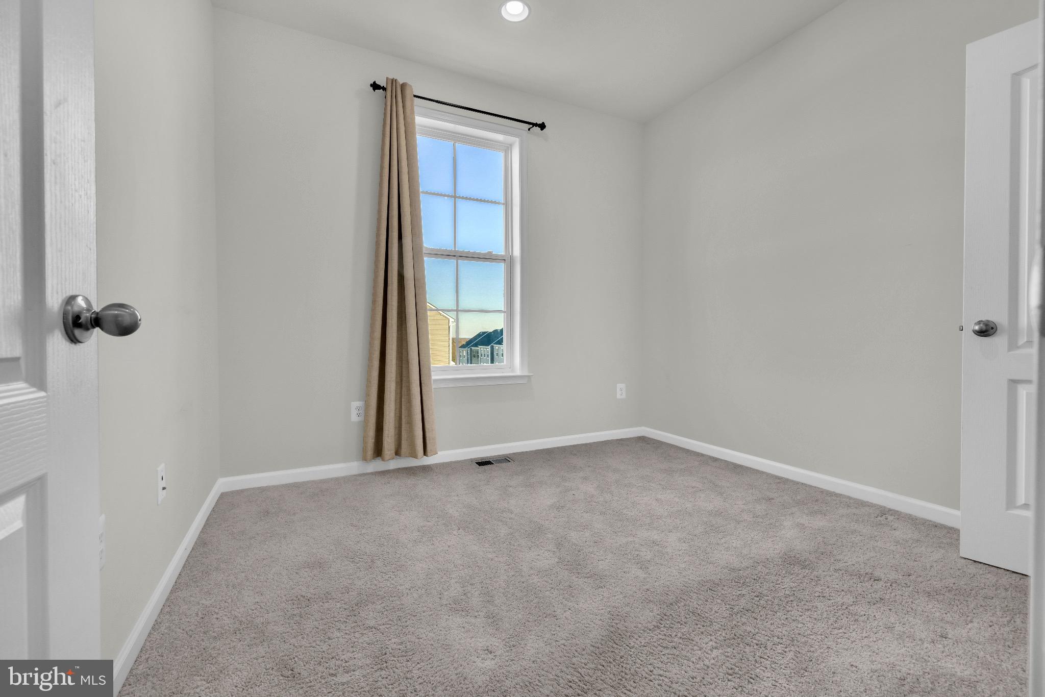 1106 Overlook Loop Laurel, MD 20707 - Photo 37 of 66 Bright and airy room with natural light.