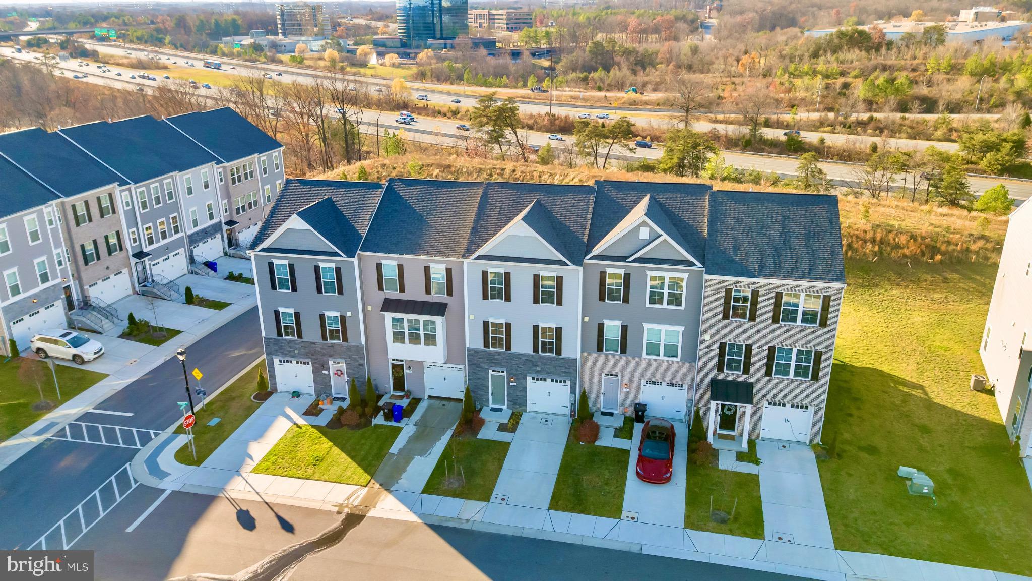1106 Overlook Loop Laurel, MD 20707 - Photo 5 of 66 Charming townhomes near vibrant city life.