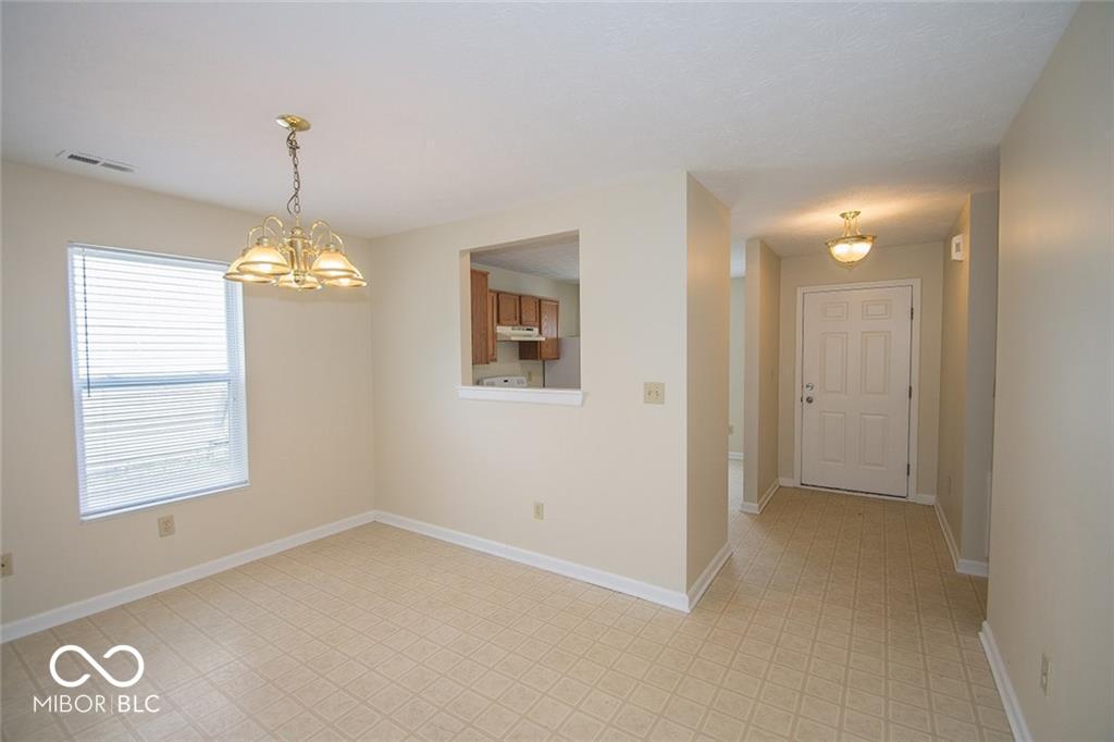 5834 Long Ridge Place Indianapolis, IN 46221 - Photo 2 of 10