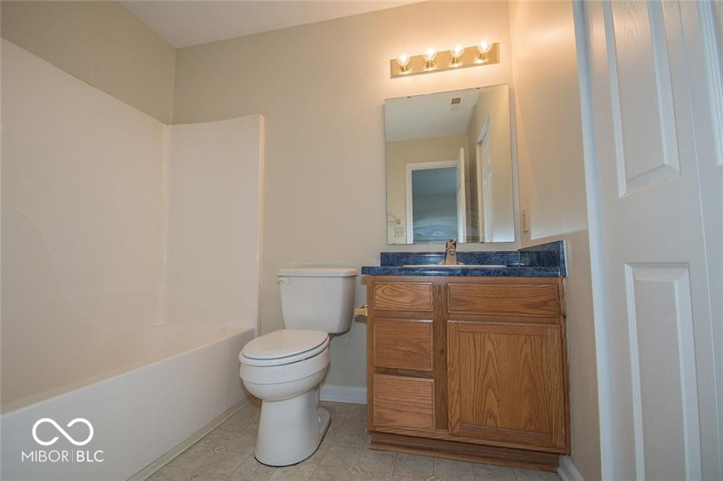 5834 Long Ridge Place Indianapolis, IN 46221 - Photo 6 of 10