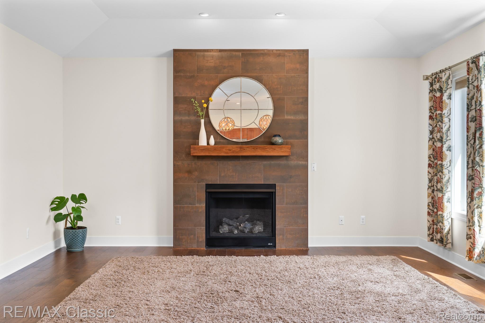 2887 West Joy Road Ann Arbor, MI 48105 - Photo 21 of 44 Family room