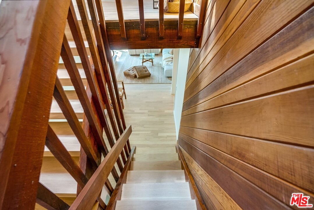 1608 Ina Drive Glendale, CA 91206 - Photo 27 of 36