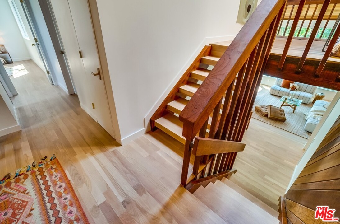 1608 Ina Drive Glendale, CA 91206 - Photo 28 of 36