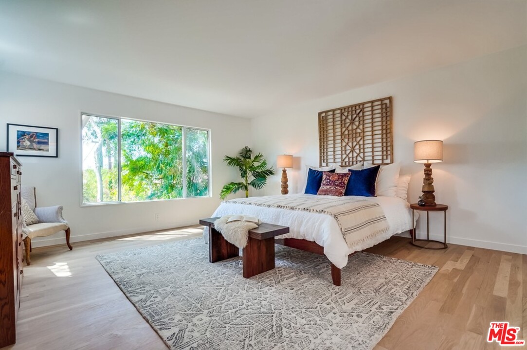 1608 Ina Drive Glendale, CA 91206 - Photo 32 of 36