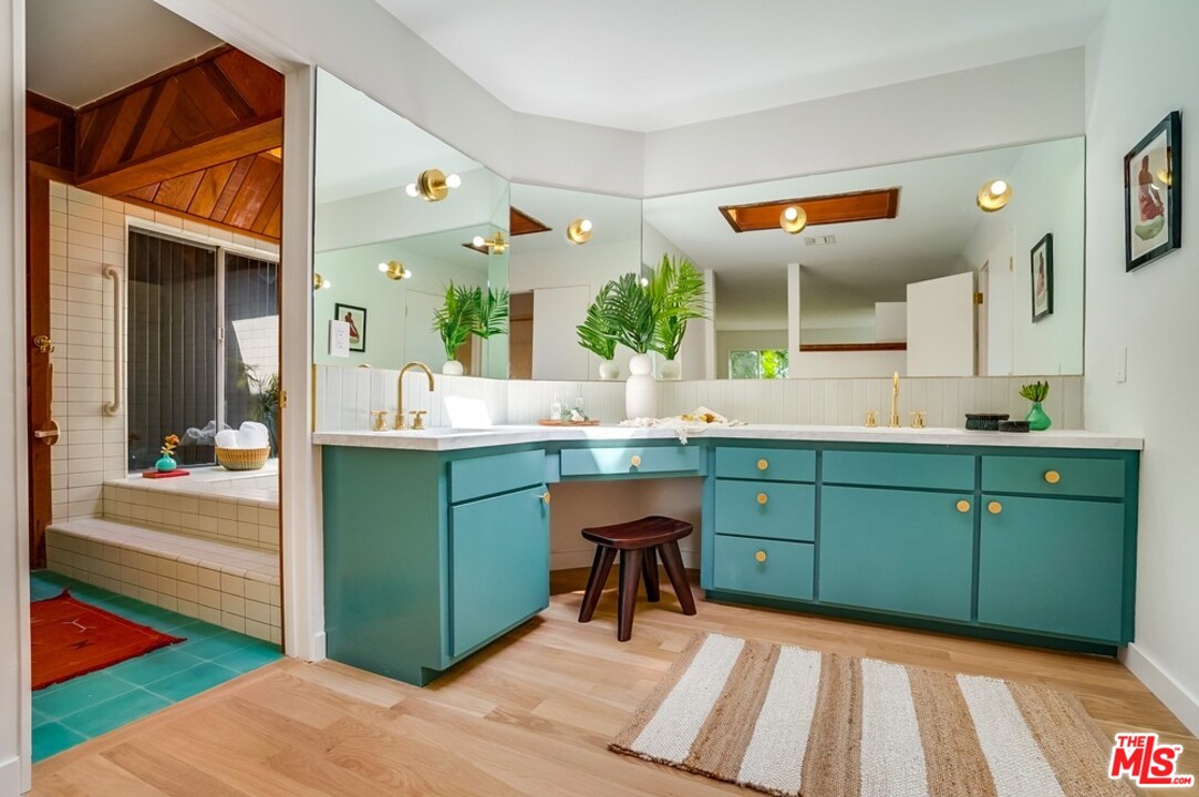 1608 Ina Drive Glendale, CA 91206 - Photo 34 of 36