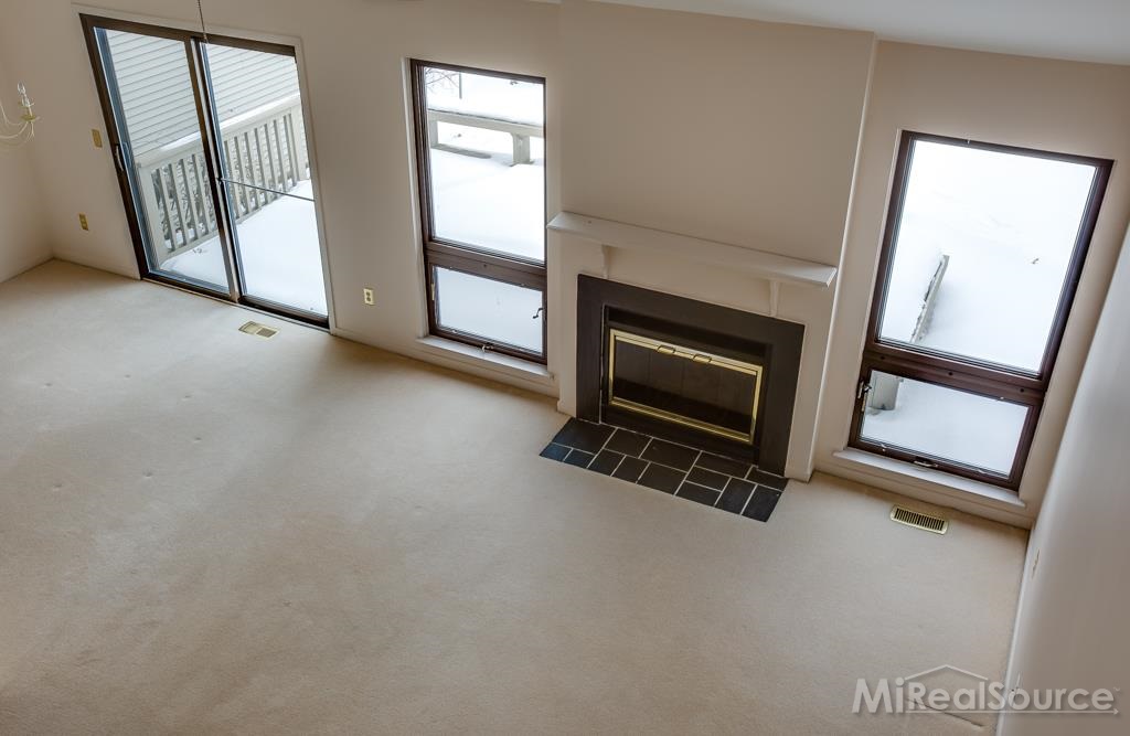 624 Ashley Circle East Rochester, MI 48307 - Photo 14 of 22 31230650-13.JPG