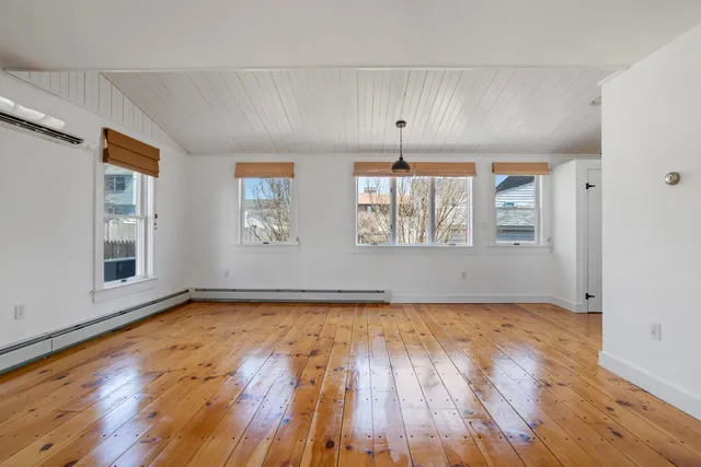 $1,500,000 | 9 Tyngsboro Street, Seabrook, NH 03874