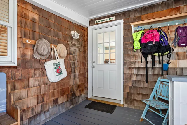 $1,500,000 | 9 Tyngsboro Street, Seabrook, NH 03874