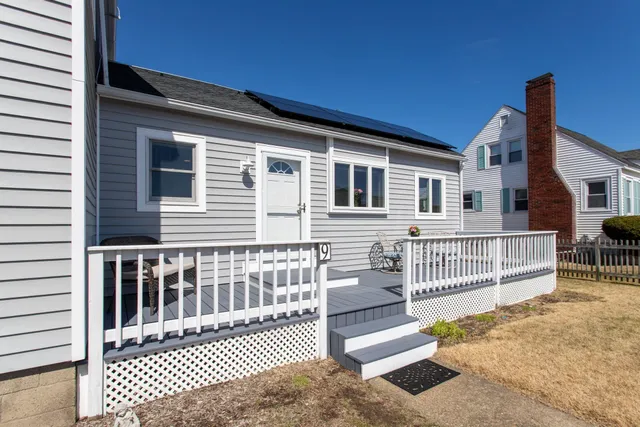 $1,500,000 | 9 Tyngsboro Street, Seabrook, NH 03874