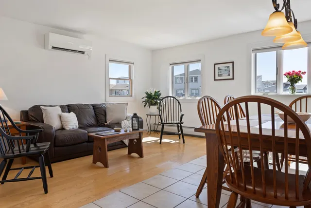 $1,500,000 | 9 Tyngsboro Street, Seabrook, NH 03874