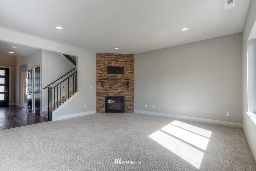 3727 194th Place Southeast Bothell, WA 98012 - Photo 7 of 17