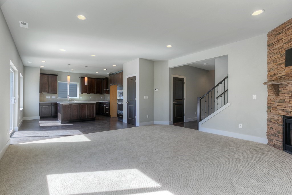 3727 194th Place Southeast Bothell, WA 98012 - Photo 8 of 17