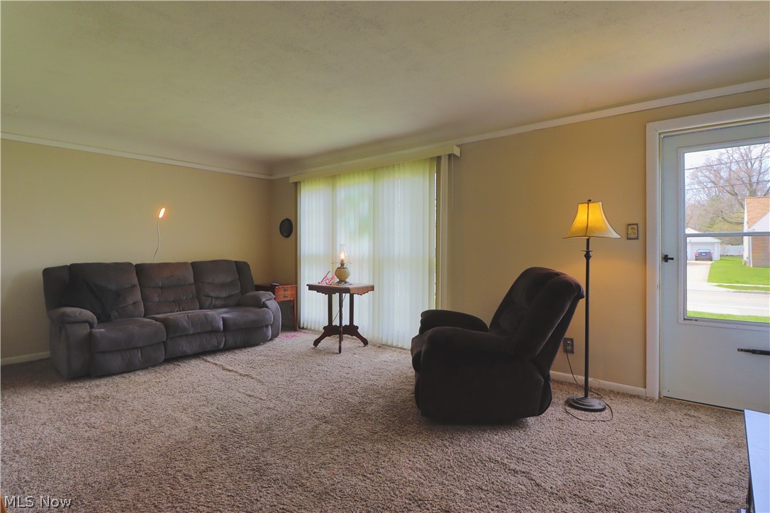 817 Worden Road Wickliffe, OH 44092 - Photo 6 of 33 Gallery Image 6
