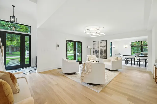 $1,799,999 | 5603 South Garfield Street, Hinsdale, IL 60521