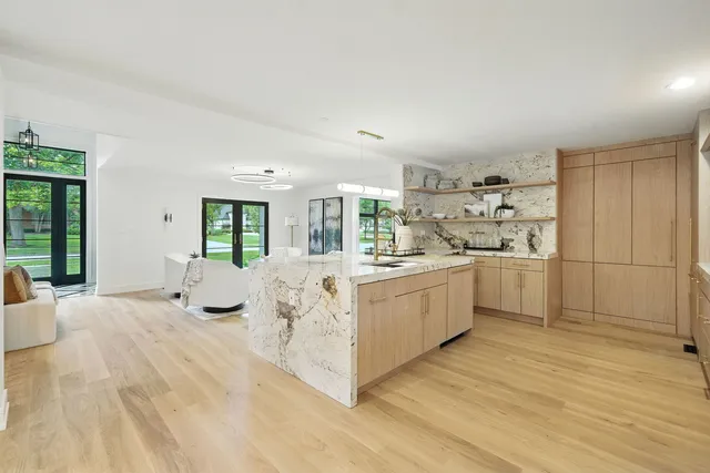 $1,799,999 | 5603 South Garfield Street, Hinsdale, IL 60521