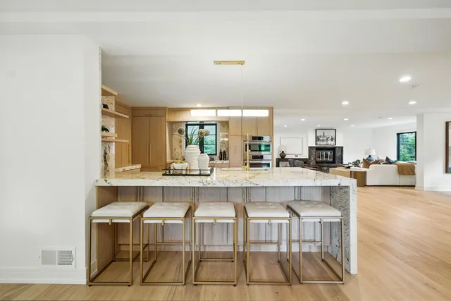 $1,799,999 | 5603 South Garfield Street, Hinsdale, IL 60521