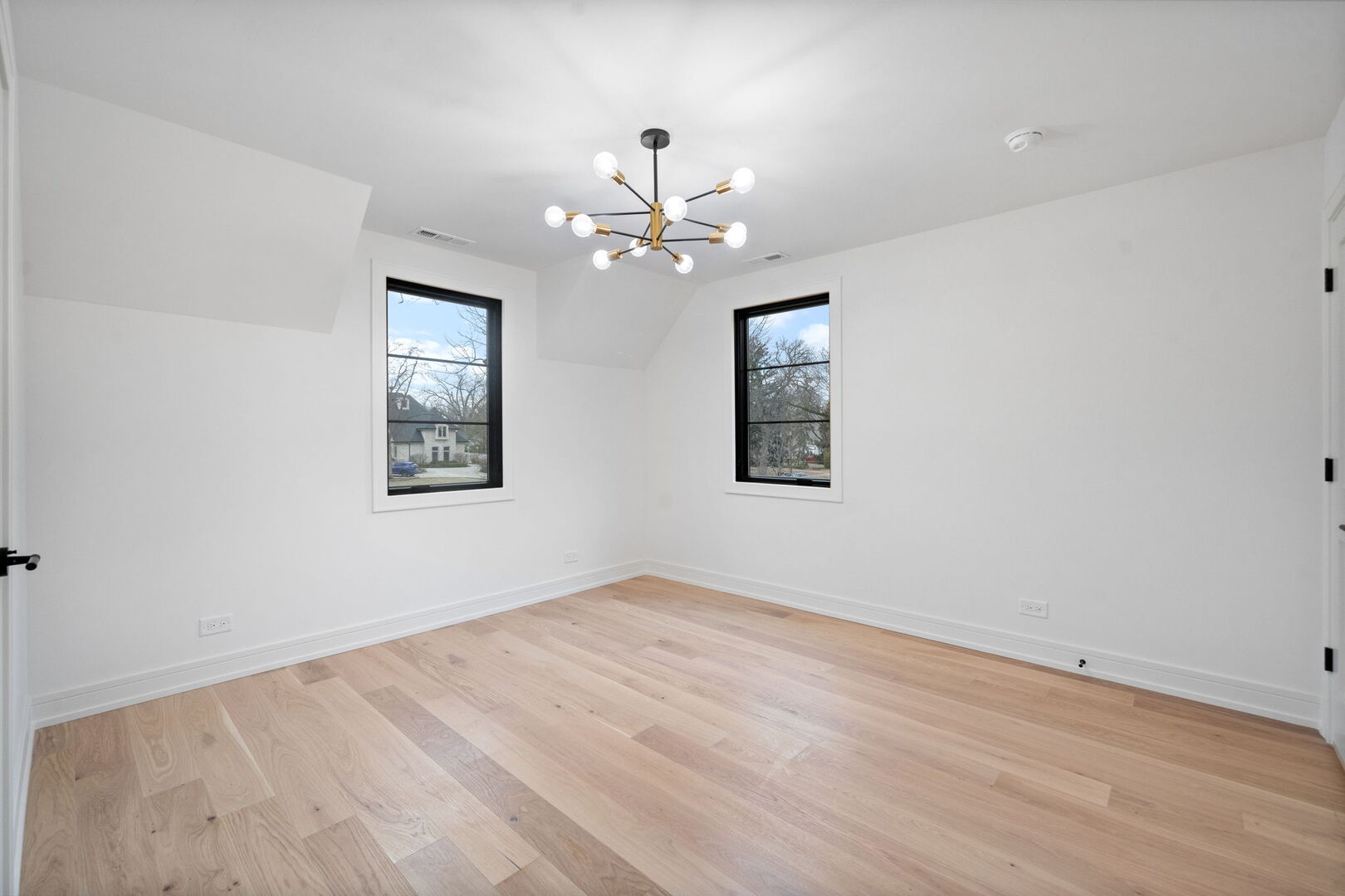 5603 South Garfield Street Hinsdale, IL 60521 - Photo 50 of 67 a view of an empty room with a window