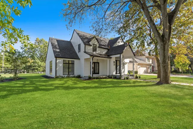 $1,799,999 | 5603 South Garfield Street, Hinsdale, IL 60521