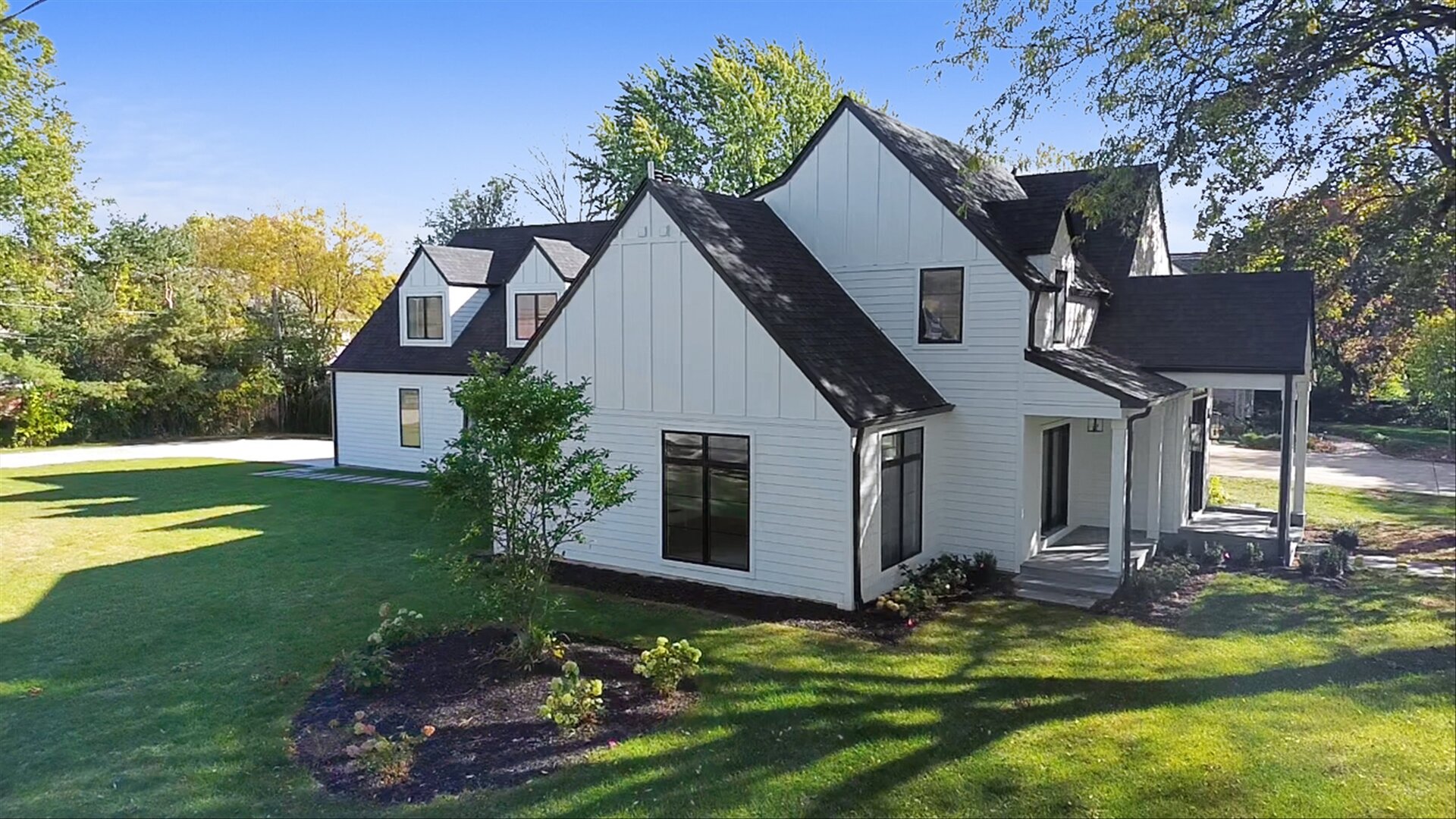 5603 South Garfield Street Hinsdale, IL 60521 - Photo 67 of 67 a view of a house with a yard